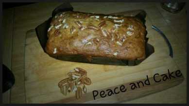 Banana Loaf with Peacan Nuts